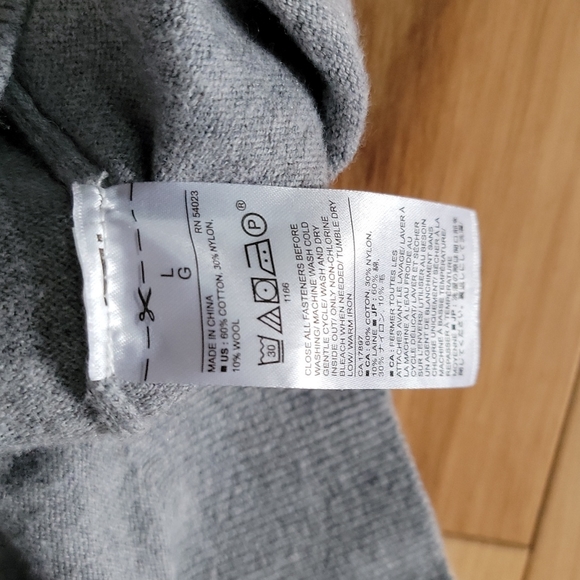 Banana republic light grey cardigan L - Picture 3 of 5